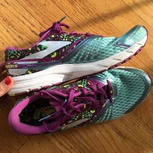 Brooks Launch running sneaker